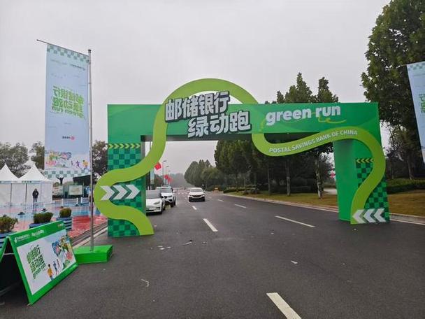 在商业空间设计与搭建领域,商场特装工厂是一个相对专业的术语